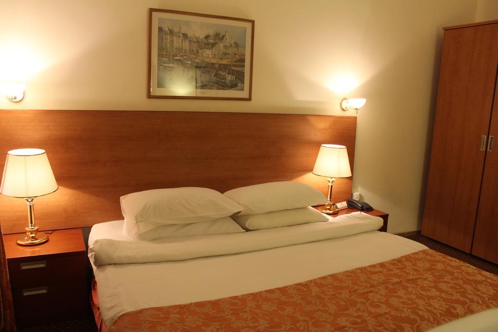 Al Fanar Palace Hotel And Suites Ammán Kültér fotó