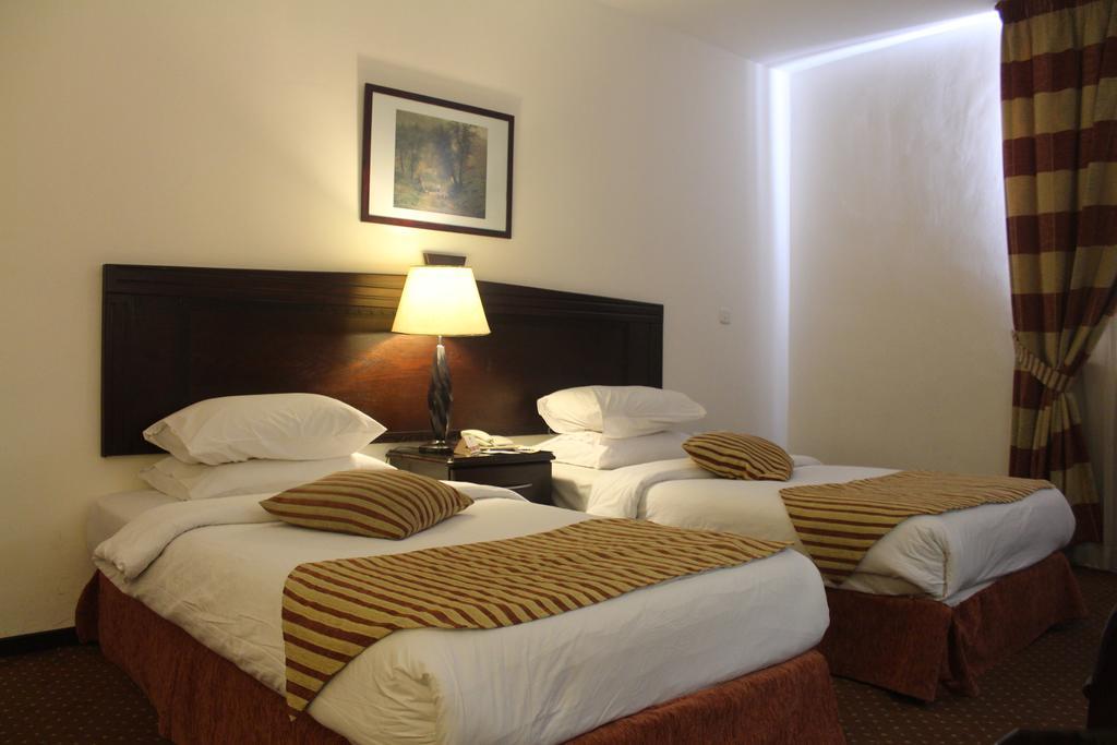 Al Fanar Palace Hotel And Suites Ammán Kültér fotó
